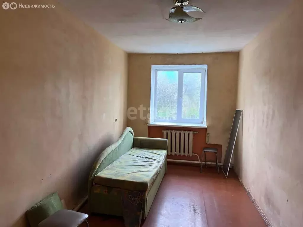 3-комнатная квартира: село Толбазы, улица Ленина, 171 (57.8 м) - Фото 1