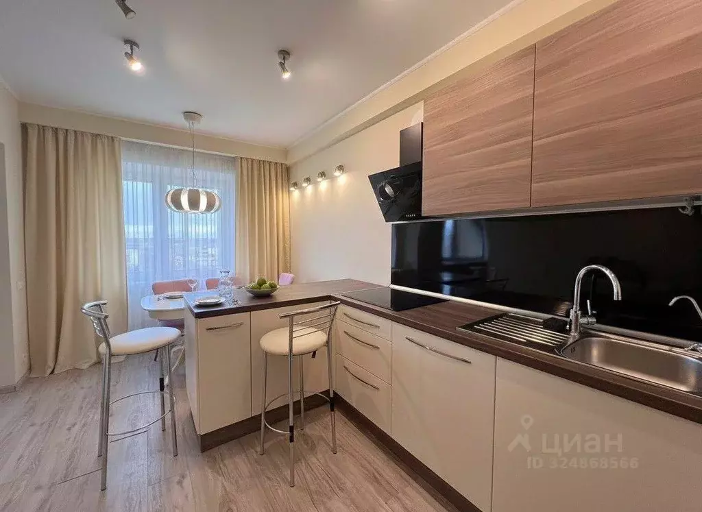 3-к кв. Челябинская область, Челябинск Свердловский просп., 35 (97.4 ... - Фото 1