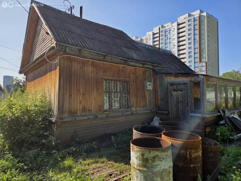 Дом в Екатеринбург, жилой район Уралмаш, парк Победы, Танкодром завода ... - Фото 1