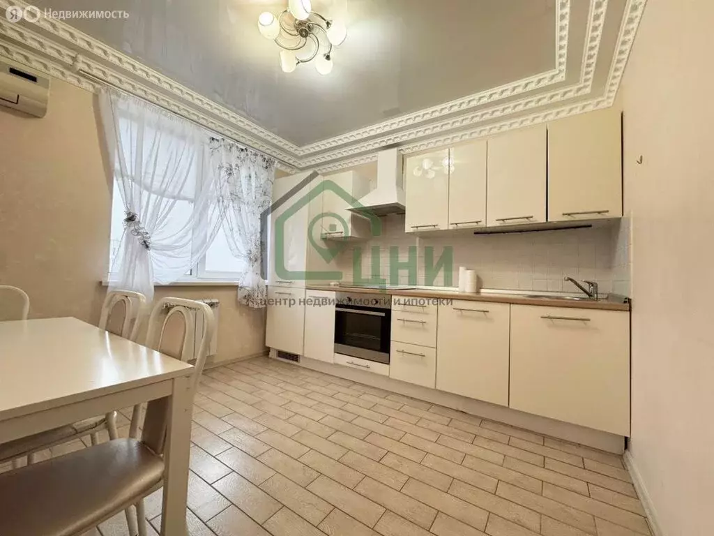 2-комнатная квартира: Оренбург, Просторная улица, 23/3 (66.8 м) - Фото 1