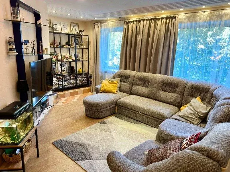 3-к кв. Мурманская область, Мурманск ул. Челюскинцев, 30А (70.0 м) - Фото 1