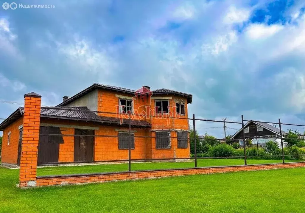 Дом в Сергиево-Посадский городской округ, ДНТ Васильки (240 м) - Фото 1