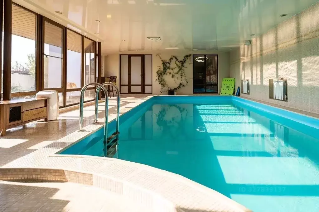 Дом в Краснодарский край, Краснодар ул. Достоевского (237 м) - Фото 1