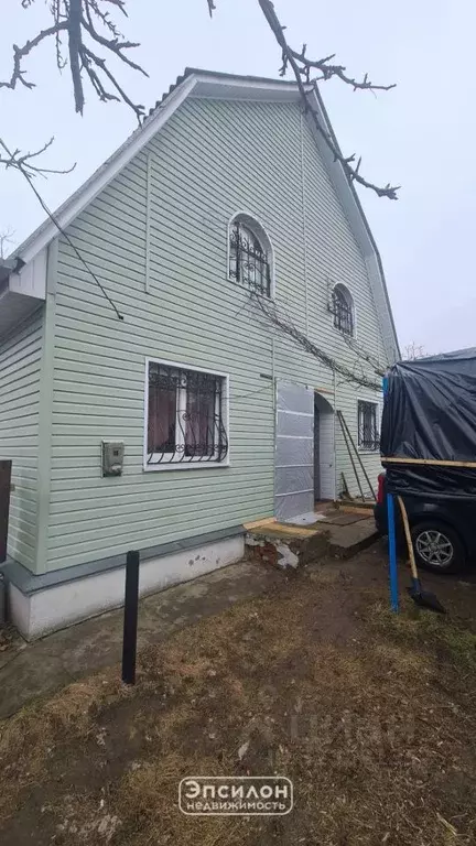 Дом в Курская область, Октябрьский район, Большедолженковский ... - Фото 1