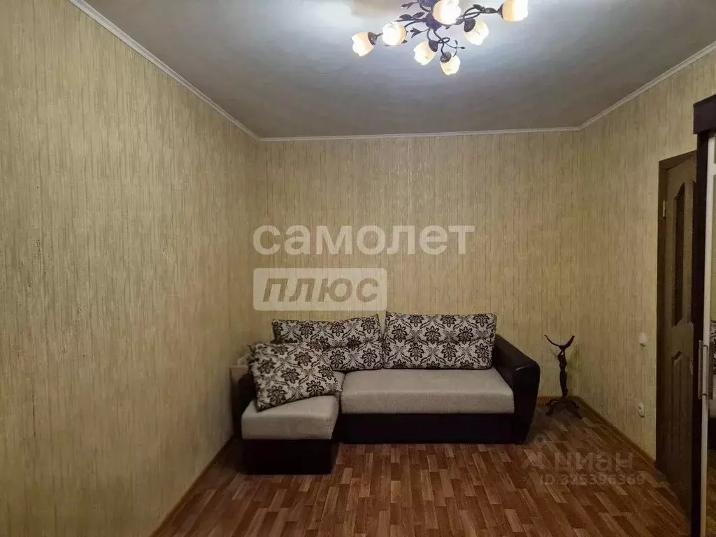 2-к кв. Курская область, Курск просп. Вячеслава Клыкова, 84 (57.0 м) - Фото 2