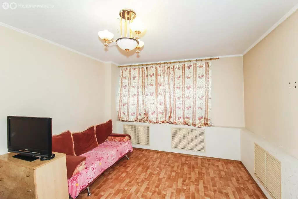 1-комнатная квартира: Тюмень, улица Олега Антонова, 2 (42.7 м) - Фото 1