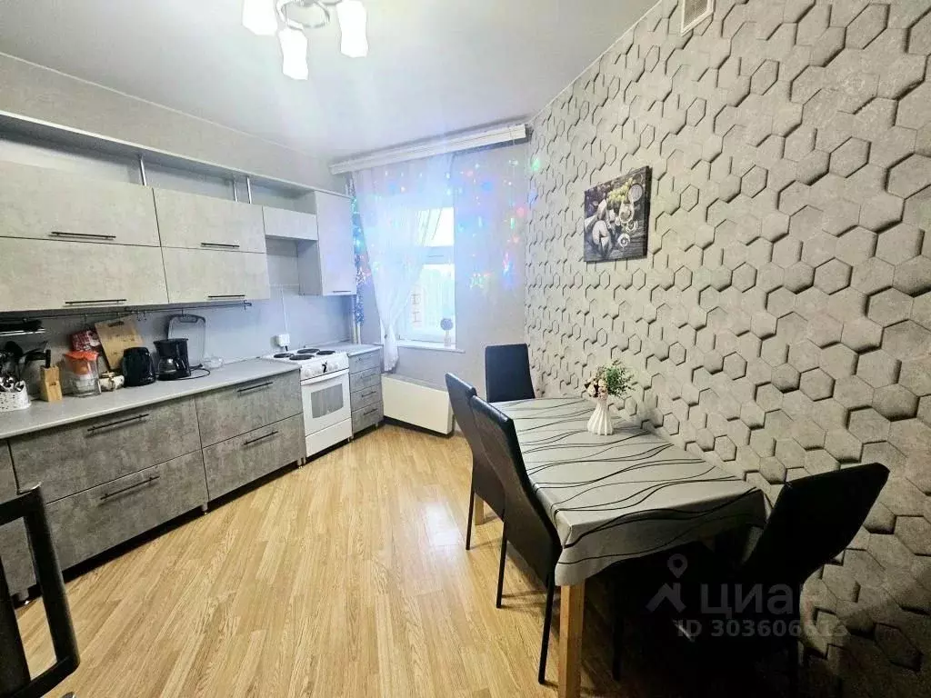 2-к кв. Татарстан, Казань ул. Адоратского, 4 (70.0 м) - Фото 0