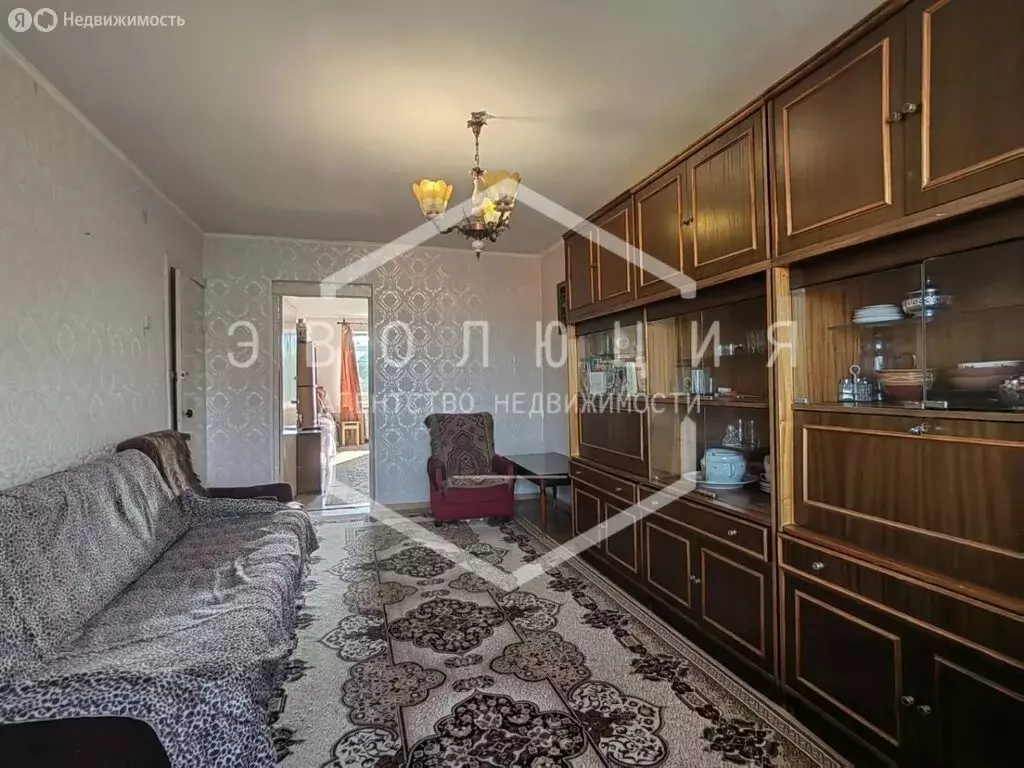 3-комнатная квартира: Калининград, Дунайская улица, 16 (60.1 м) - Фото 1