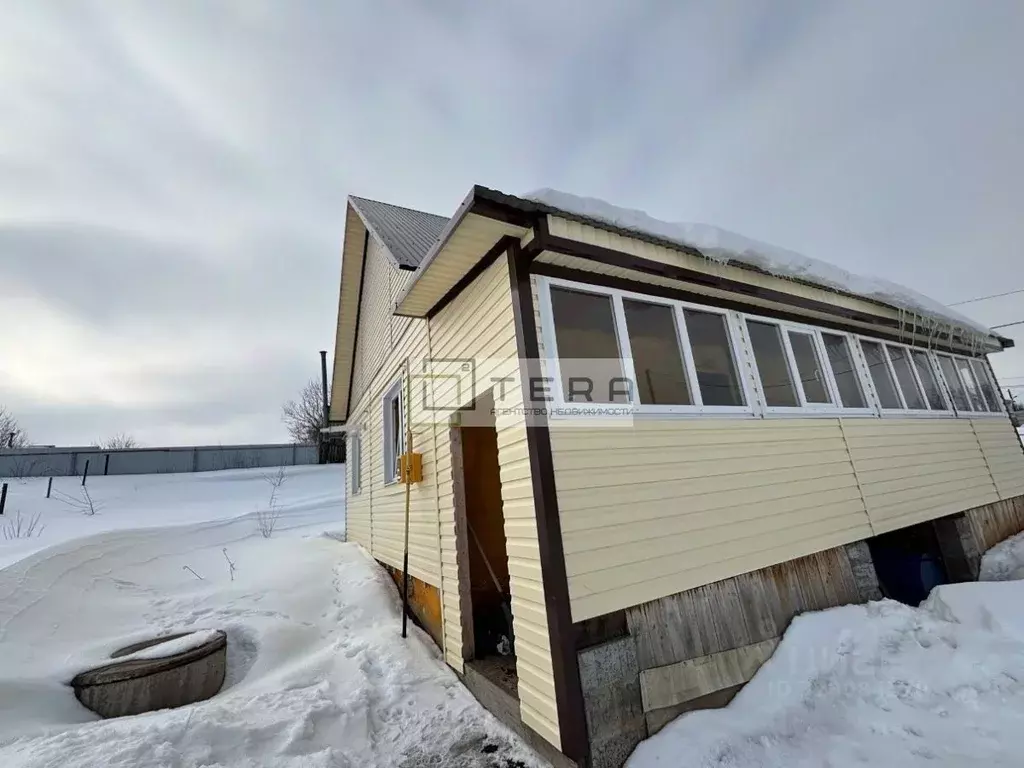 Дом в Башкортостан, Иглинский сельсовет, с. Иглино ул. Куйбышева, 5 ... - Фото 1