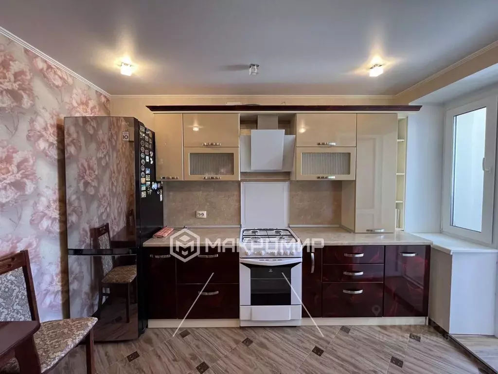2-к кв. Брянская область, Брянск Уральский пер., 10 (60.0 м) - Фото 0