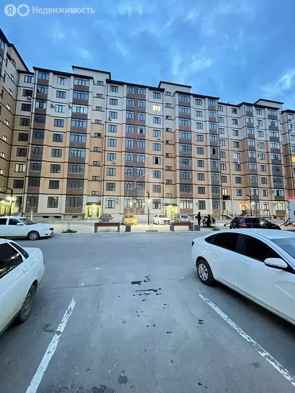2-комнатная квартира: Каспийск, улица Камиля Гасанова, 6 (70 м) - Фото 1