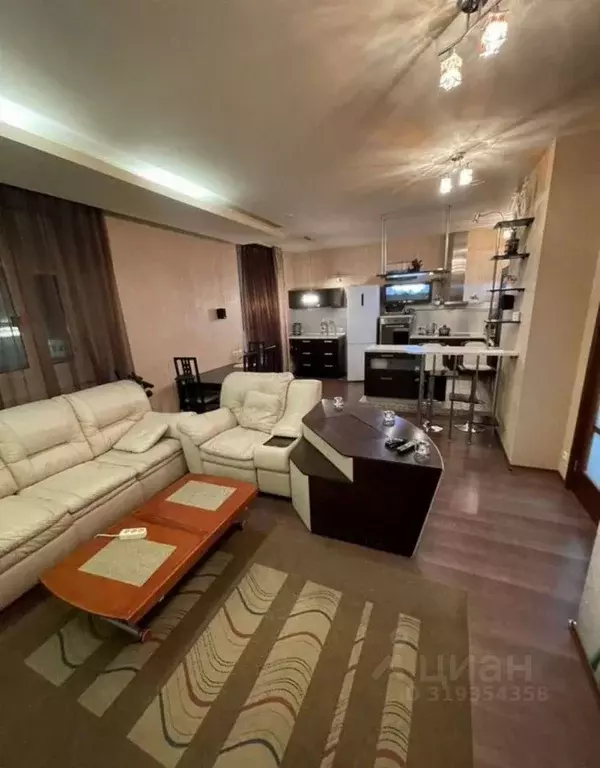 3-к кв. Мурманская область, Мурманск просп. Ленина, 65 (90.0 м) - Фото 1