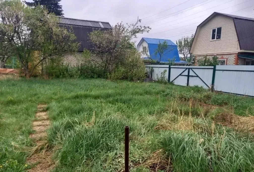 Участок в Саратовская область, Энгельсский район, Красноярское ... - Фото 1