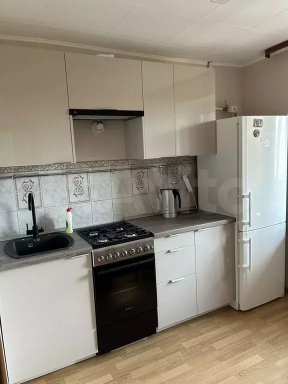 2-к. квартира, 55 м, 3/5 эт. - Фото 0