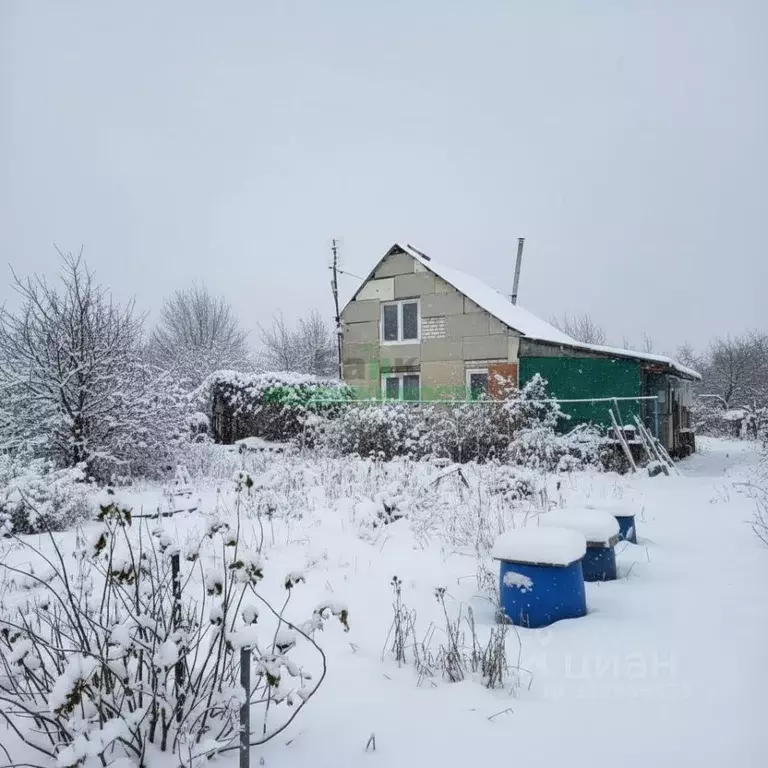Дом в Саратовская область, Балаковский район, Быково-Отрогское ... - Фото 1