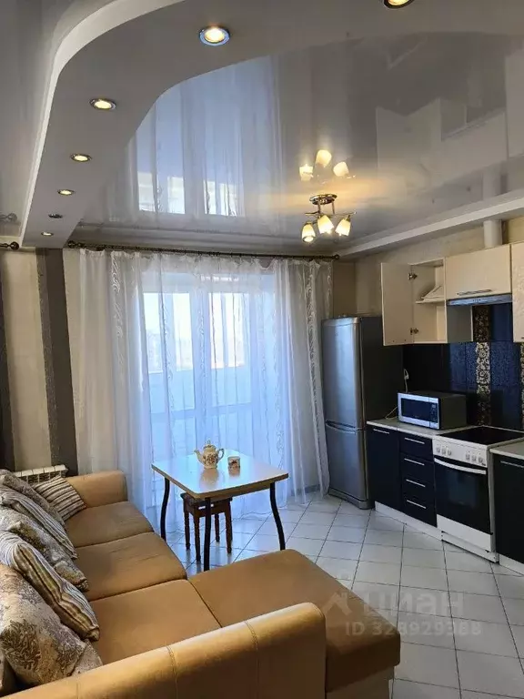 Студия Омская область, Омск просп. Комарова, 16 (42.0 м) - Фото 1