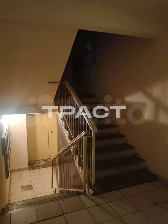 1-к. квартира, 30 м, 1/9 эт. - Фото 1