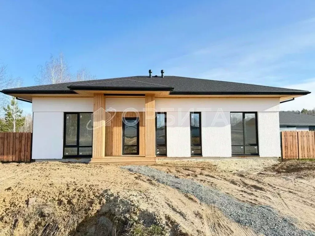 Дом в Тюменская область, Тюменский муниципальный округ, с. Перевалово ... - Фото 1