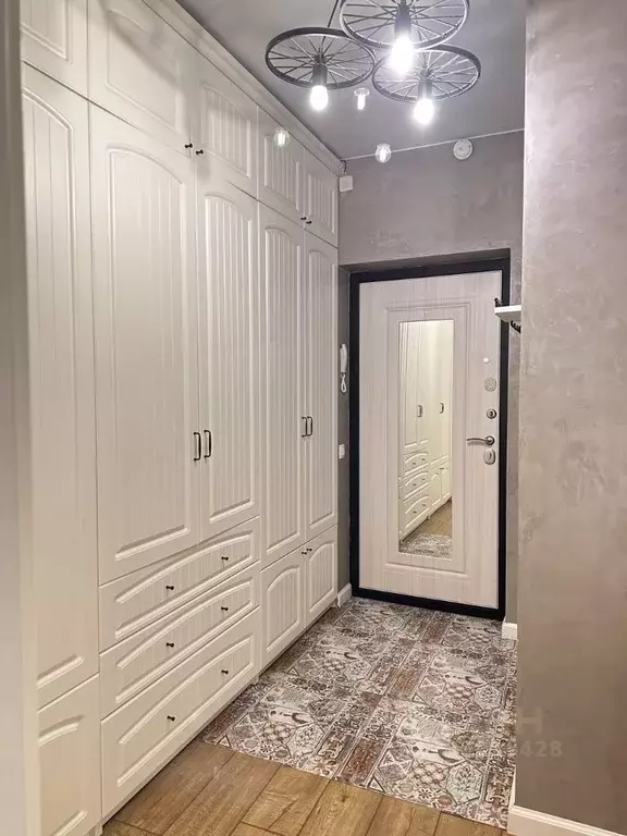 3-к кв. Санкт-Петербург ул. Репищева, 10к2 (77.9 м) - Фото 1
