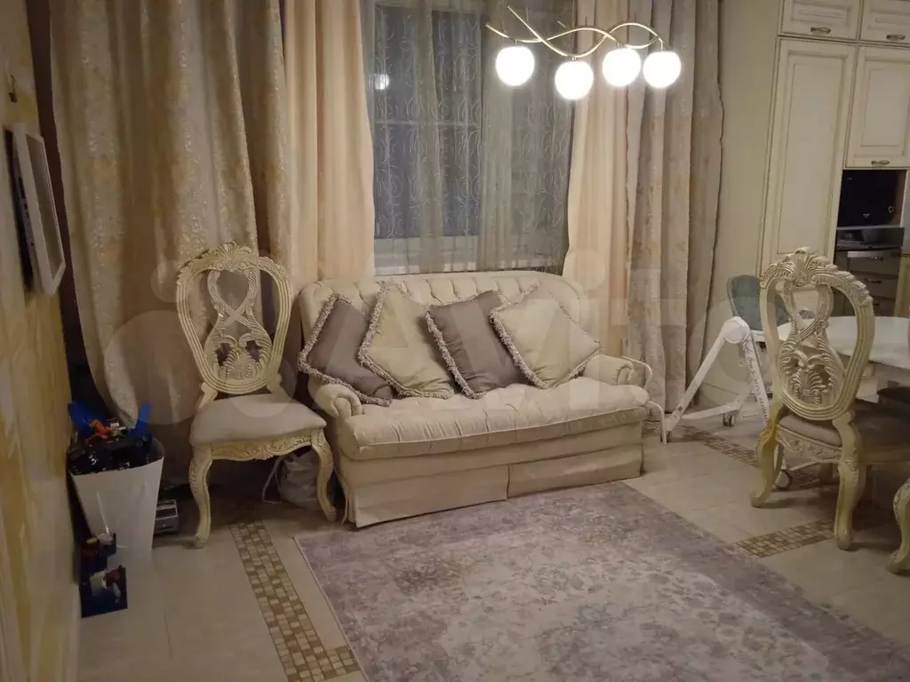 4-к. квартира, 200 м, 2/3 эт. - Фото 1