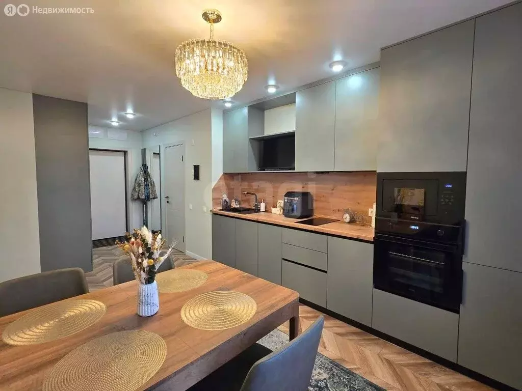 2-комнатная квартира: Тюмень, Харьковская улица, 72А (48 м) - Фото 1