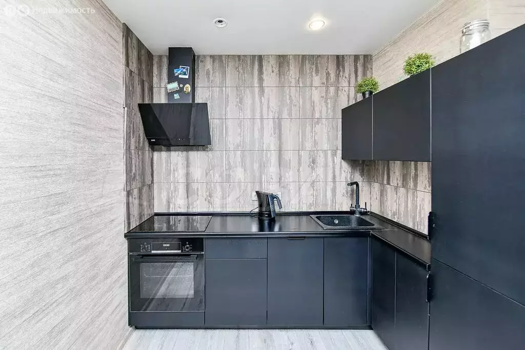 1-комнатная квартира: Тюмень, Обдорская улица, 1 (44.1 м) - Фото 2