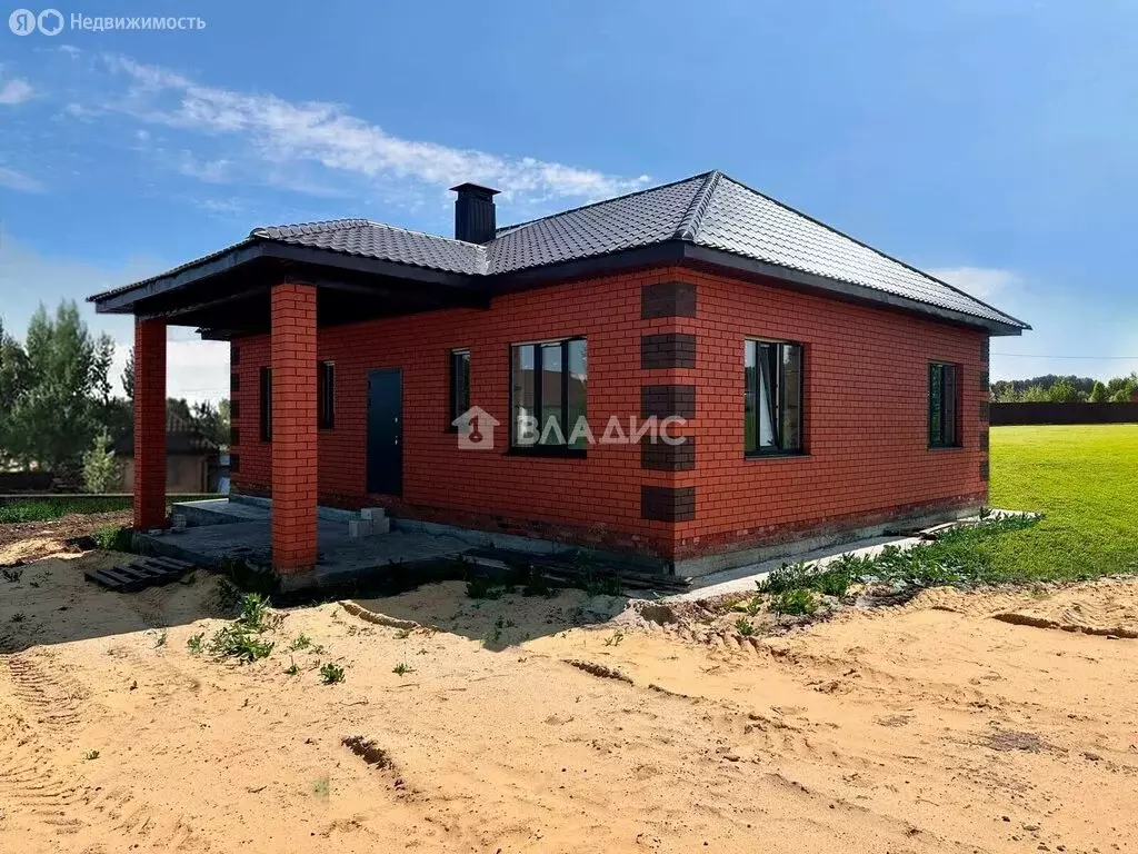 Дом в село Бессоновка, Сурская улица, 214 (110 м) - Фото 1