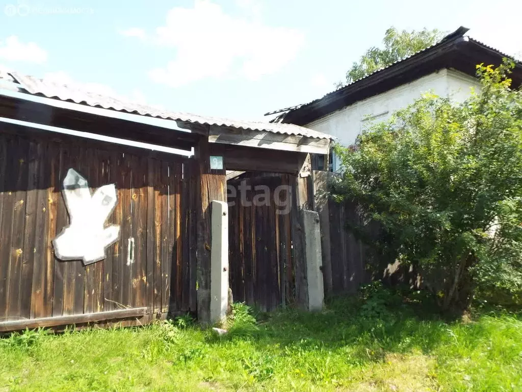 Дом в Горноуральский городской округ, село Мурзинка, улица ... - Фото 1