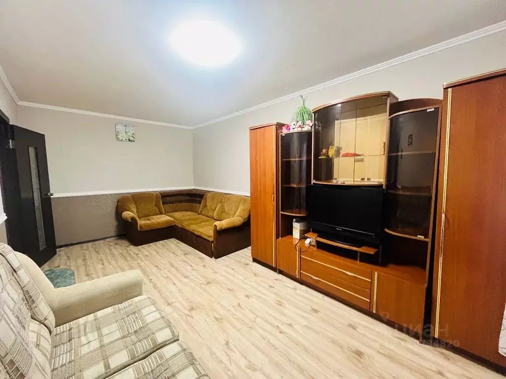 1-к кв. Курганская область, Курган Заозерный жилрайон, 2-й мкр, 15 ... - Фото 1