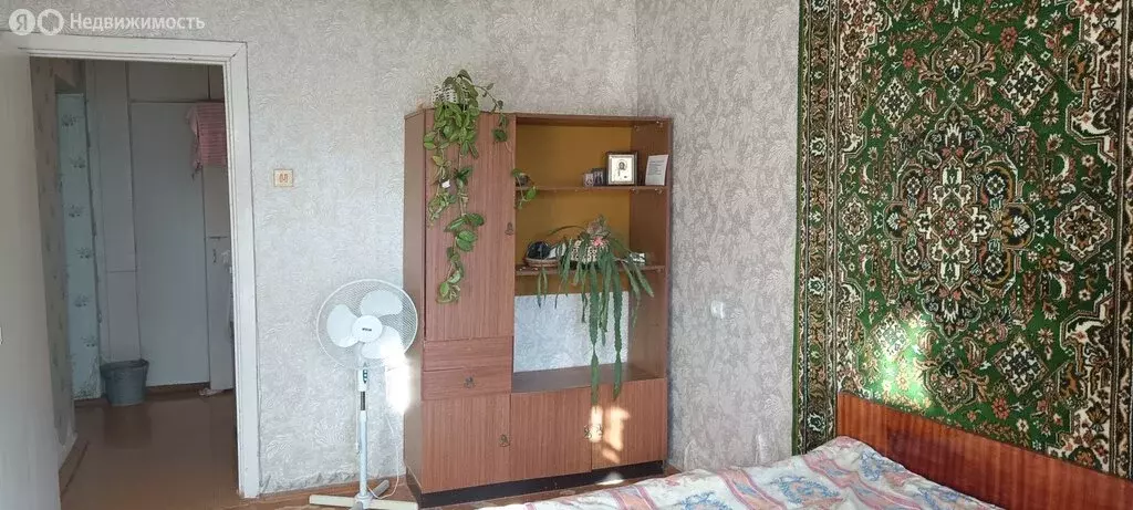 2-комнатная квартира: Магнитогорск, улица 50-летия Магнитки, 57 (52 м) - Фото 1