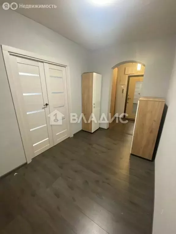 3-комнатная квартира: Москва, проспект Защитников Москвы, 13 (81.1 м) - Фото 1