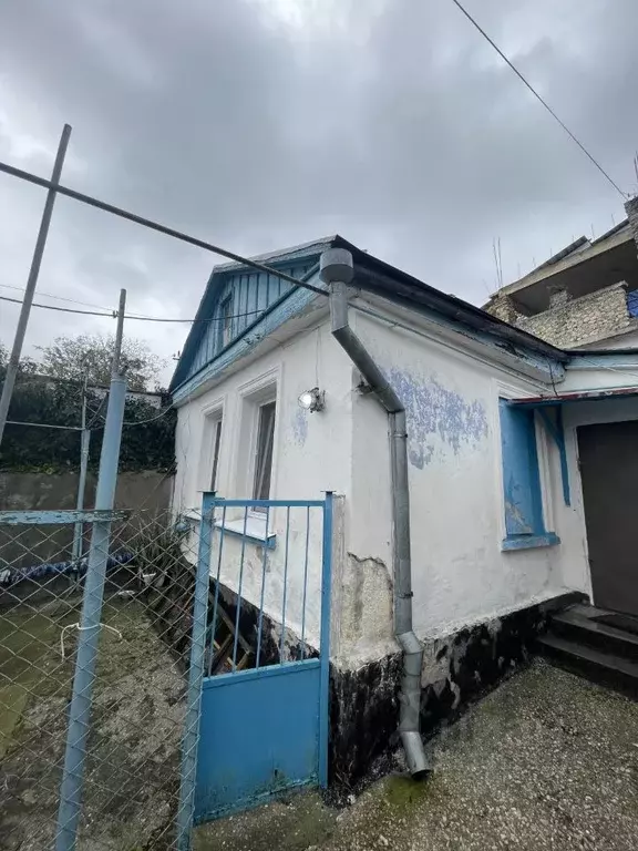 Дом в Севастополь туп. Неровный, 10 (31 м) - Фото 1