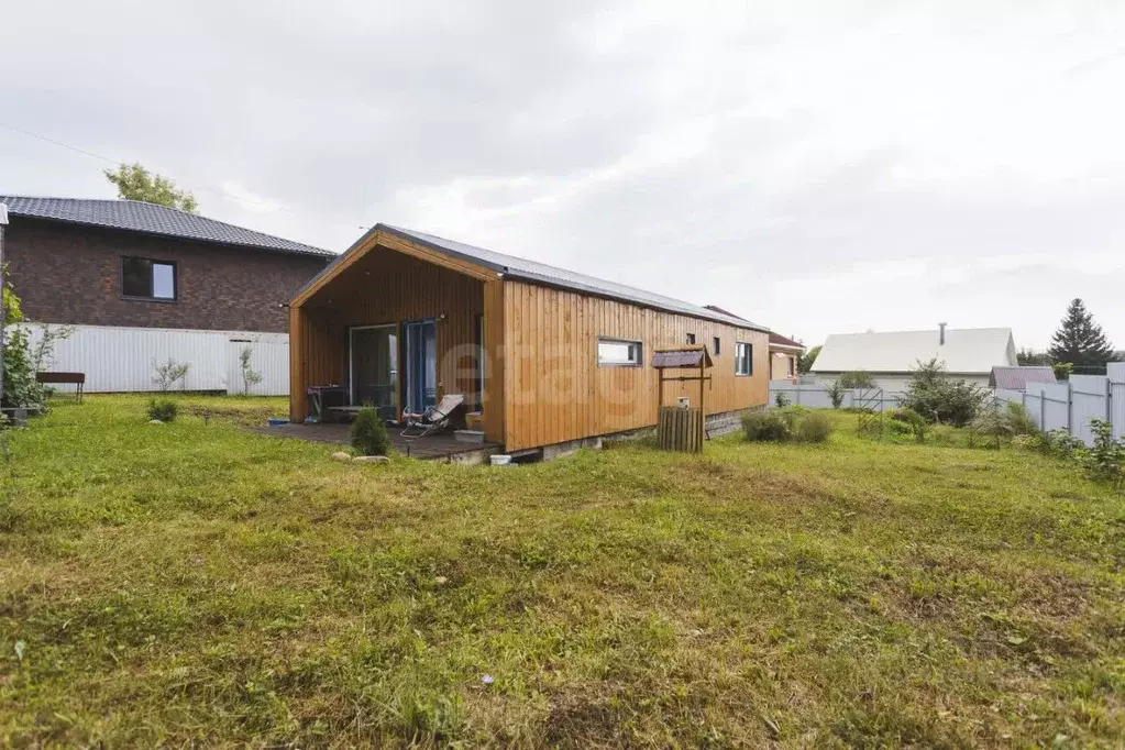 Дом в Башкортостан, Уфимский район, Михайловский сельсовет, д. ... - Фото 1