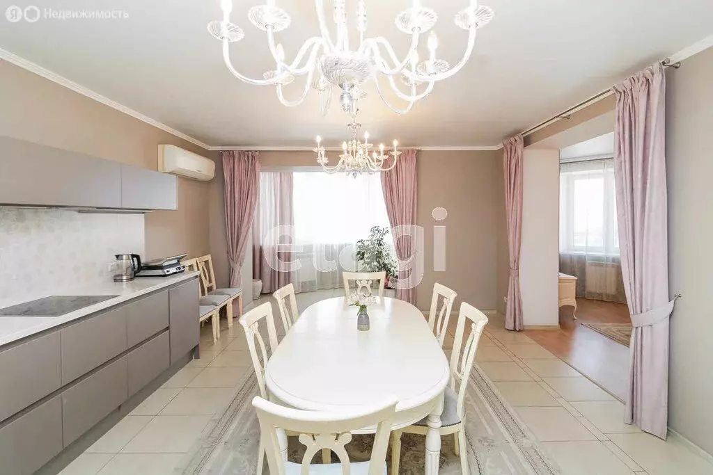 3-комнатная квартира: Тюмень, Орловская улица, 52 (185.8 м) - Фото 2