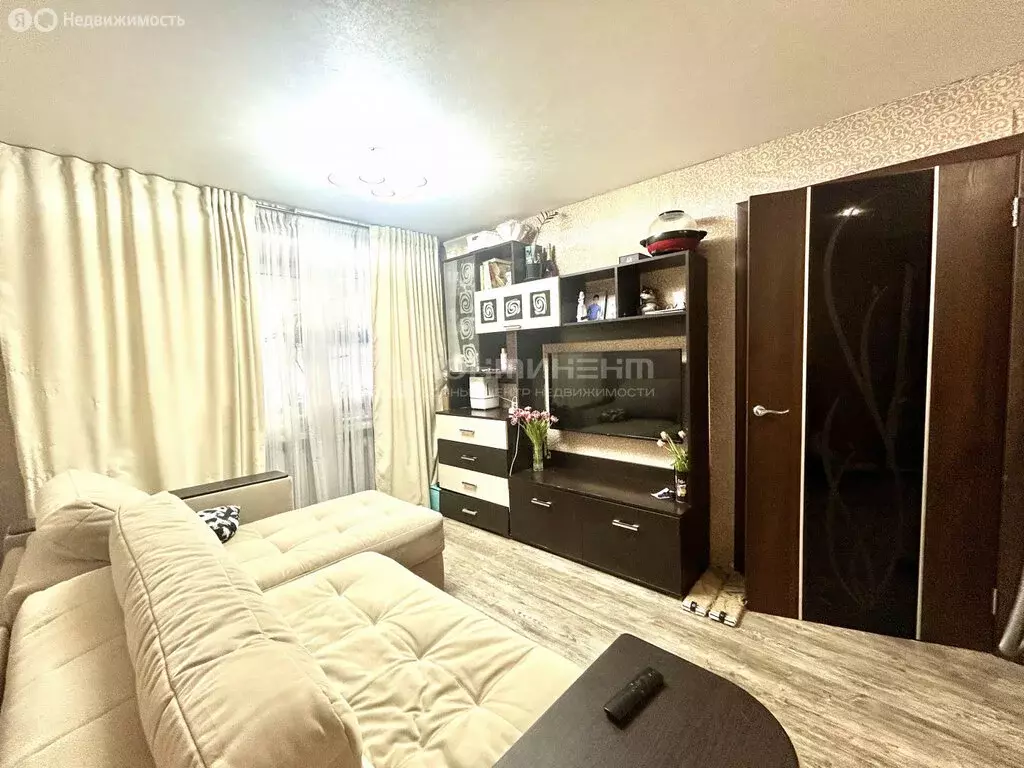 2-комнатная квартира: Владимир, улица Усти-на-Лабе, 20 (43 м) - Фото 1