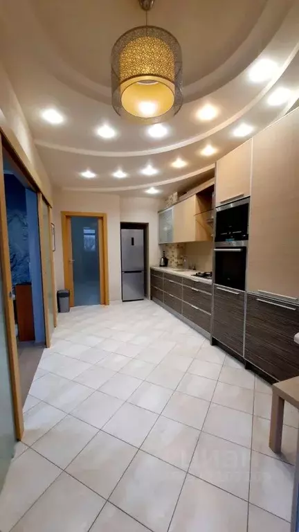 3-к кв. Калининградская область, Калининград ул. Юрия Гагарина, 1 ... - Фото 1