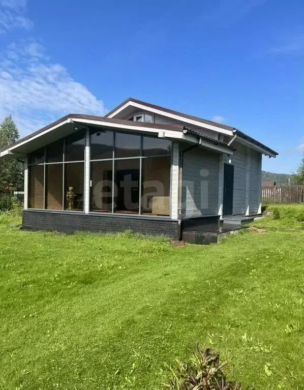 Дом в Красноярский край, Дивногорск городской округ, пос. Манский ул. ... - Фото 1