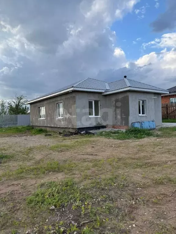Дом в Саратовская область, Энгельс муниципальное образование, ... - Фото 0