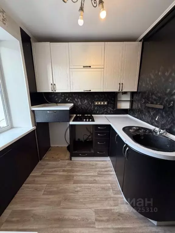 2-к кв. Псковская область, Великие Луки просп. Гагарина, 17 (56.4 м) - Фото 1