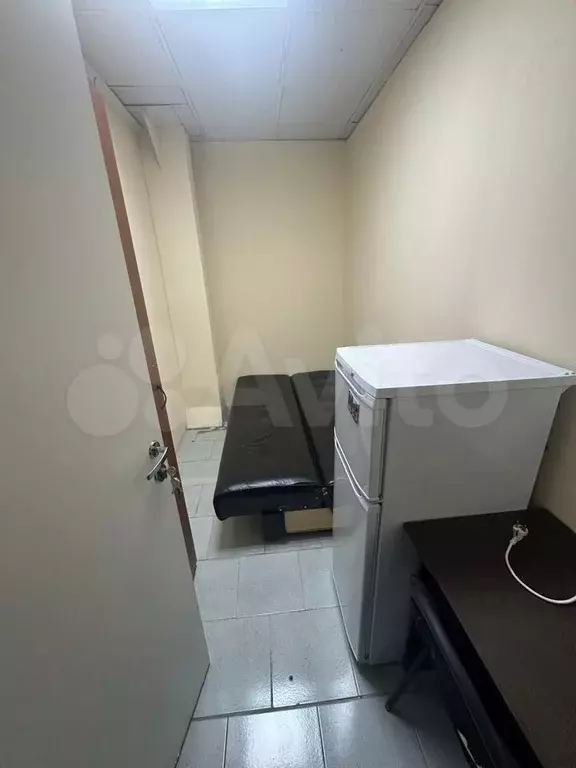 Комната 8 м в 4-к., 2/4 эт. - Фото 0