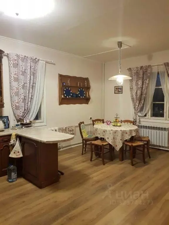 Дом в Санкт-Петербург Межозерная ул., 5 (236 м) - Фото 1