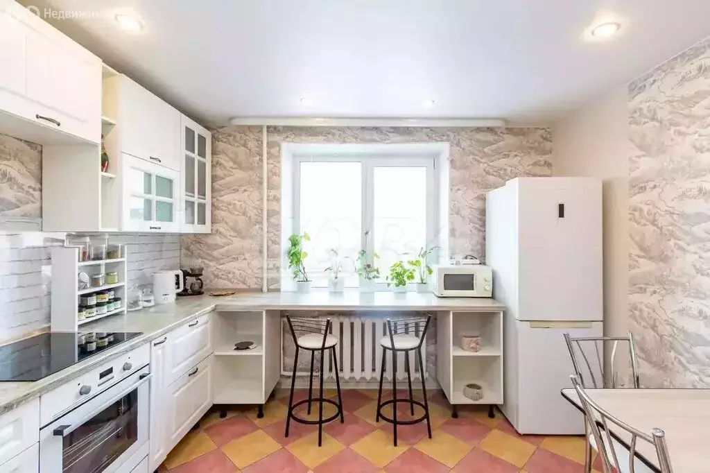 3-комнатная квартира: Тюмень, улица Московский Тракт, 161 (86.6 м) - Фото 1