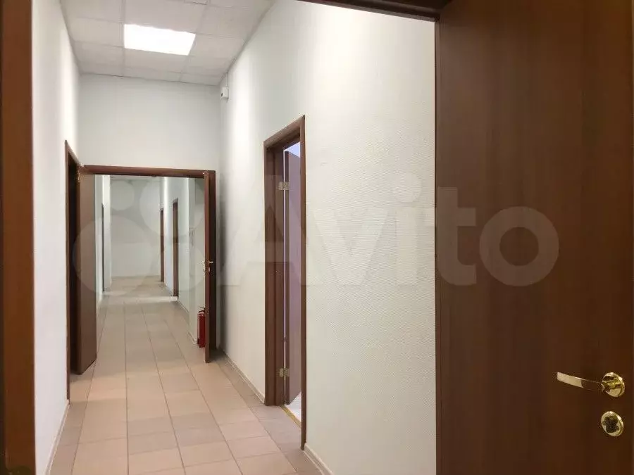 Продам помещение свободного назначения, 8330 м - Фото 1