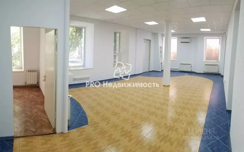 Помещение свободного назначения в Севастополь ул. Луначарского, 9 (497 ... - Фото 1