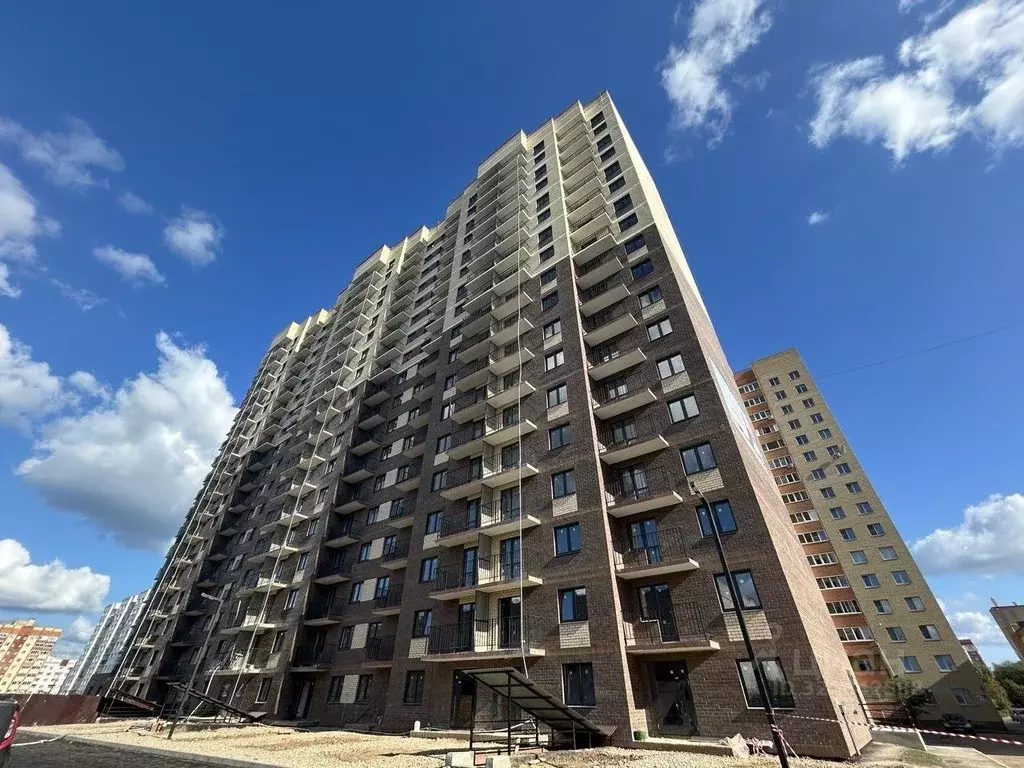 3-к кв. Ярославская область, Ярославль ул. Строителей, 16к3 (87.0 м) - Фото 2