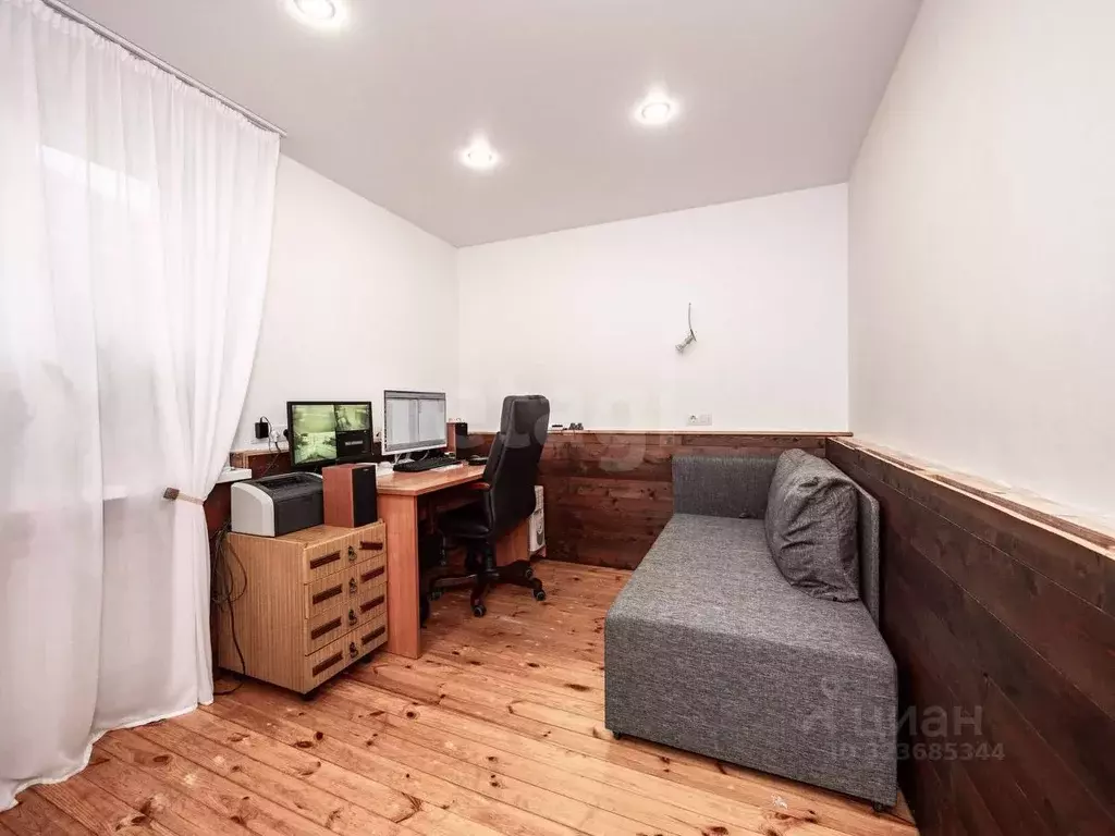 Дом в Новосибирская область, Новосибирск ул. Андрея Рублева, 17 (187 ... - Фото 1