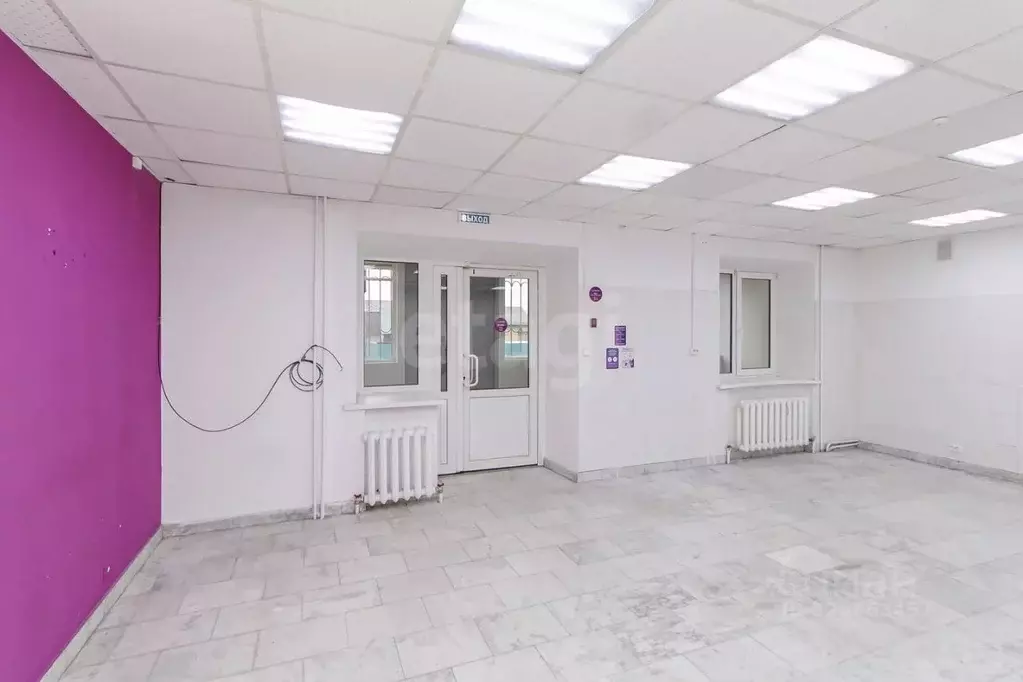 Помещение свободного назначения в Тюменская область, Тюмень Молодежная ... - Фото 1