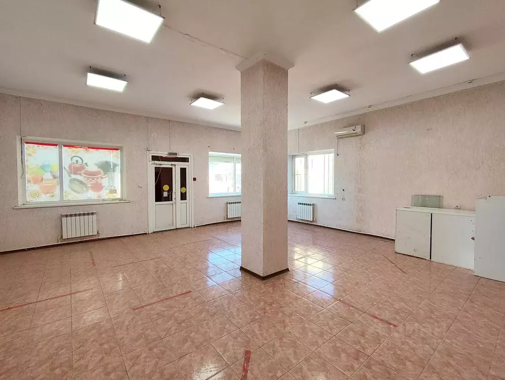 Дом в Краснодарский край, Новокубанск Первомайская ул., 199 (185 м) - Фото 1