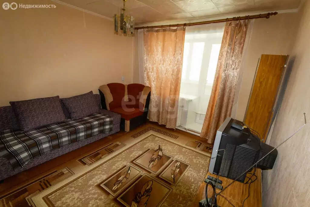1-комнатная квартира: Ялуторовск, улица Карбышева, 7А (35 м) - Фото 1