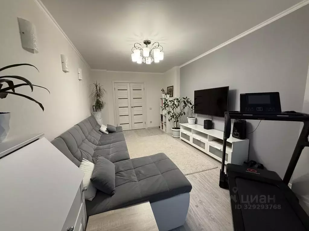 3-к кв. Татарстан, Казань ул. Зилантовская, 18 (90.0 м) - Фото 2